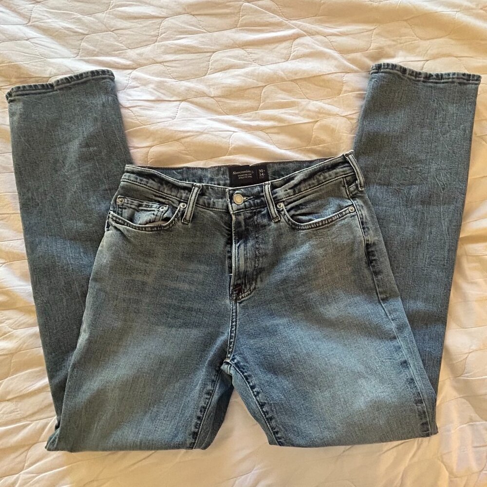 Abercrombie Mens Signature Stretch Athletic Straight Jean